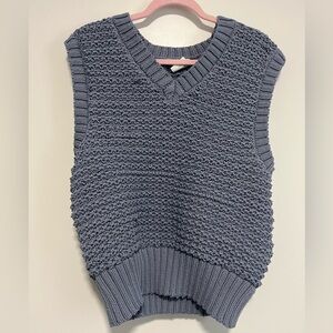 Varley V-Neck Textured Sweater Vest - Pale Blue